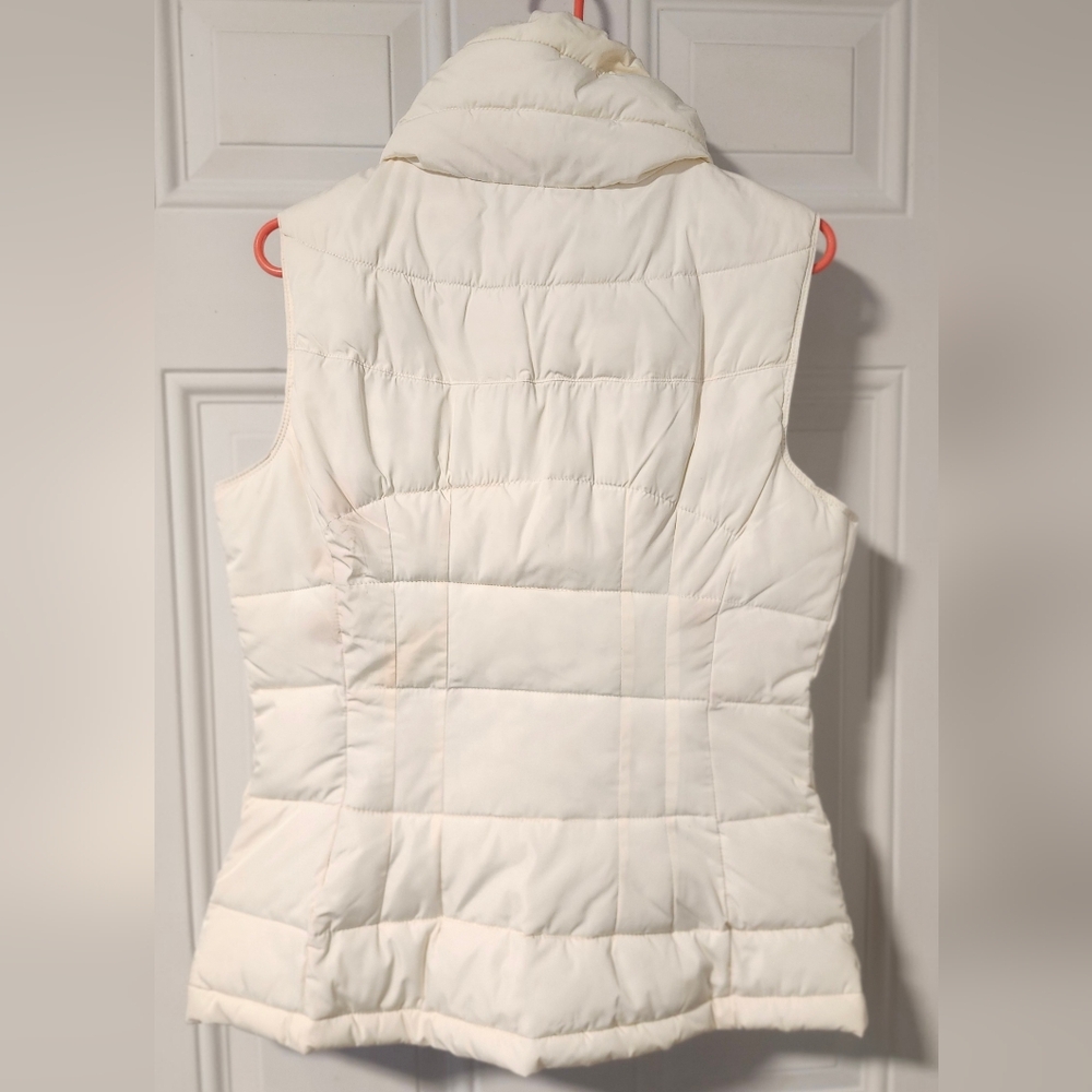 Calvin Klein Quilted Puffer Vest in Ivory / Cream woman girl - Picture 3 of 8